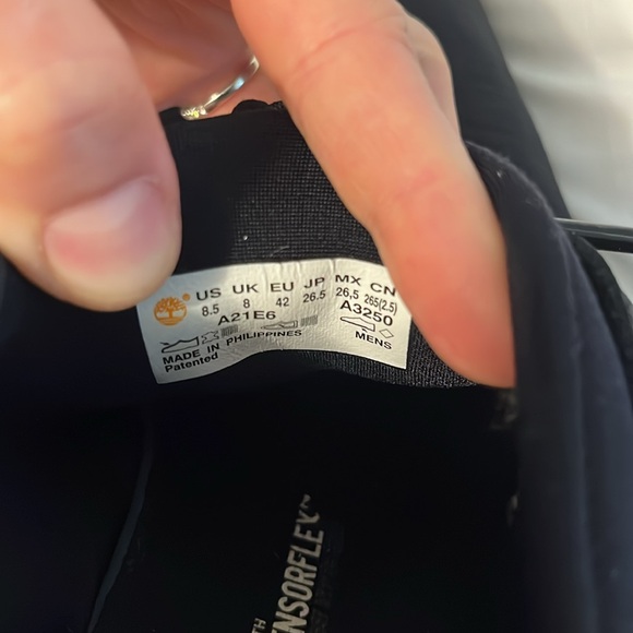 Black timberland shoes size 8.5 - Picture 3 of 4